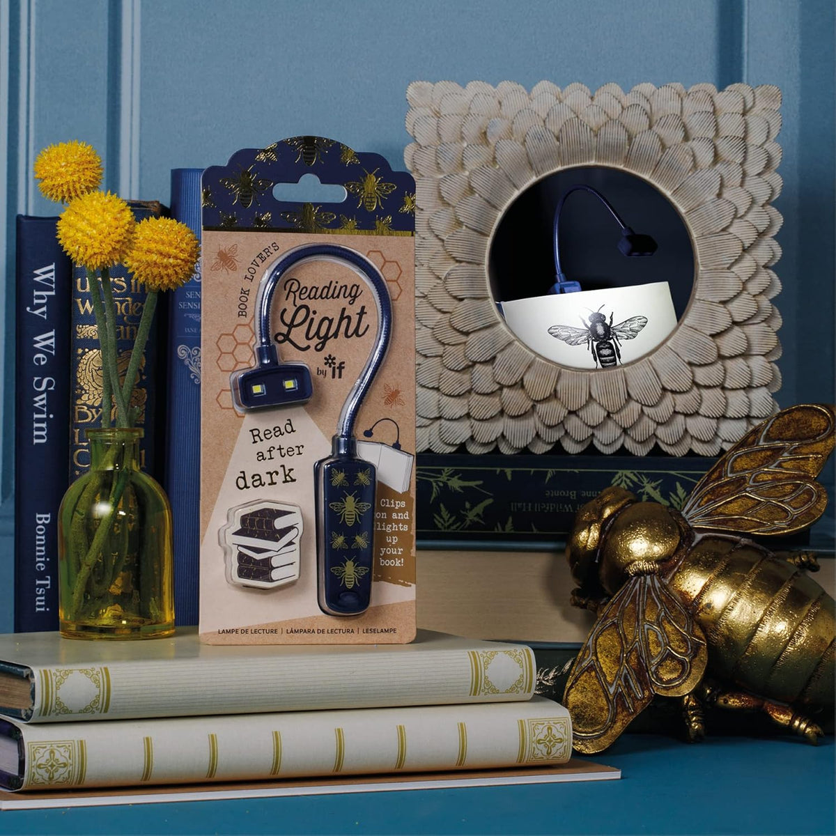 Book Lover's Reading Light: Bee