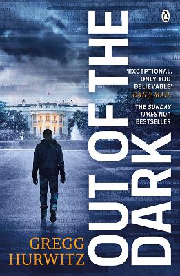 Evan Smoak 4: Out Of The Dark (Paperback)