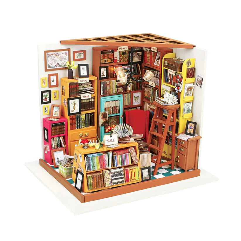 Robotime DIY Miniature House: Sam's Study