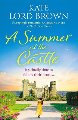 A Summer At The Castle (Paperback)