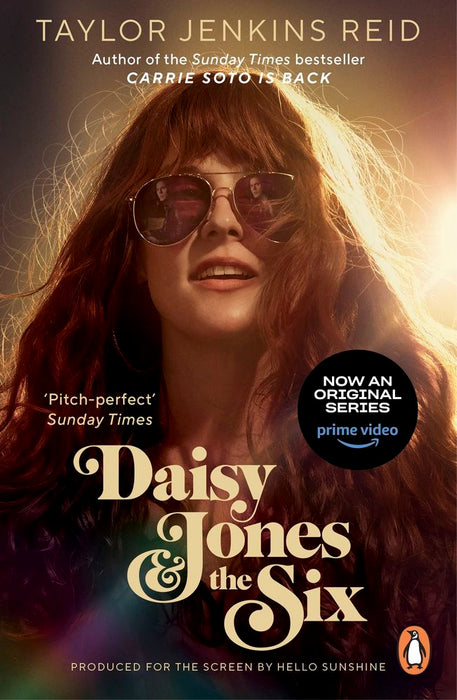 Daisy Jones and The Six (Film Tie-In) (Paperback)